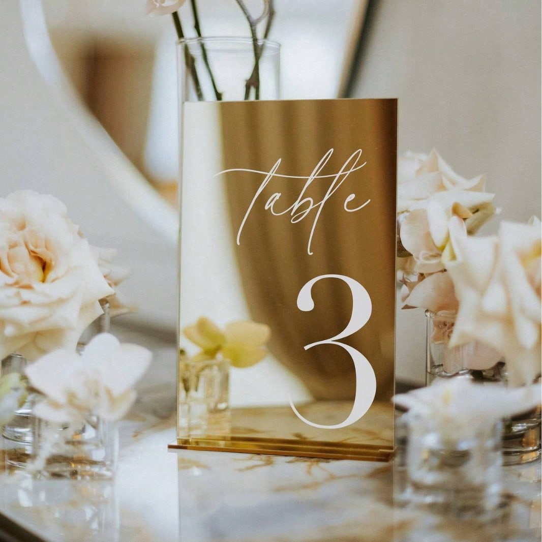 Placas de mesa com números em  - Table Number Gold avaliação e preço